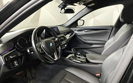 BMW 5 серия, 2019 год, 2 679 000 рублей, 11 фотография