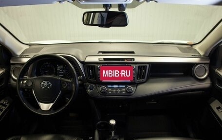 Toyota RAV4, 2018 год, 2 750 000 рублей, 19 фотография