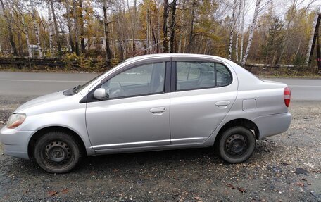 Toyota Platz, 2001 год, 255 000 рублей, 4 фотография