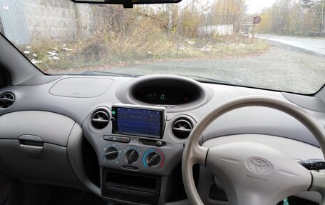 Toyota Platz, 2001 год, 255 000 рублей, 11 фотография