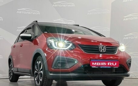 Honda Fit, 2021 год, 1 800 000 рублей, 25 фотография