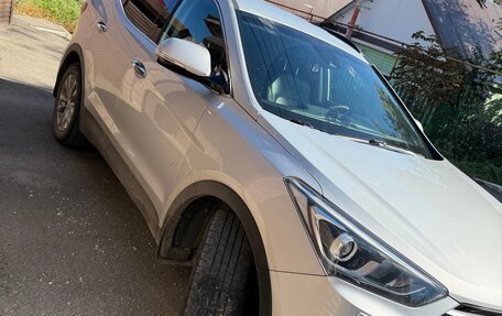 Hyundai Santa Fe III рестайлинг, 2015 год, 1 855 000 рублей, 2 фотография
