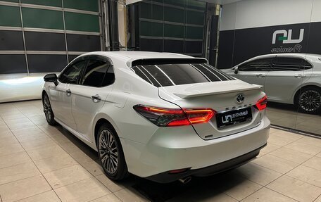 Toyota Camry, 2017 год, 2 490 000 рублей, 4 фотография