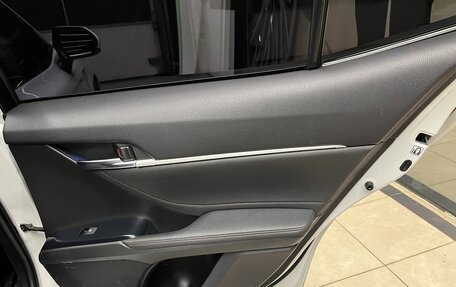 Toyota Camry, 2017 год, 2 490 000 рублей, 16 фотография