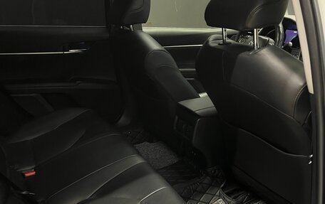 Toyota Camry, 2017 год, 2 490 000 рублей, 17 фотография