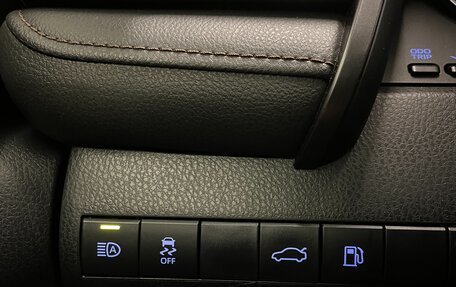 Toyota Camry, 2017 год, 2 490 000 рублей, 24 фотография