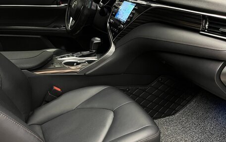 Toyota Camry, 2017 год, 2 490 000 рублей, 20 фотография