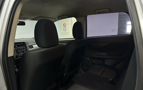 Mitsubishi Outlander III рестайлинг 3, 2013 год, 1 110 000 рублей, 11 фотография