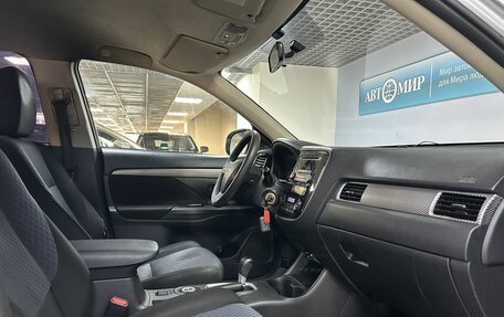 Mitsubishi Outlander III рестайлинг 3, 2013 год, 1 110 000 рублей, 12 фотография