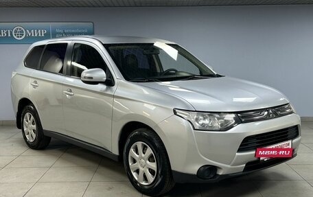 Mitsubishi Outlander III рестайлинг 3, 2013 год, 1 110 000 рублей, 3 фотография