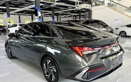 Hyundai Elantra, 2023 год, 1 315 000 рублей, 6 фотография