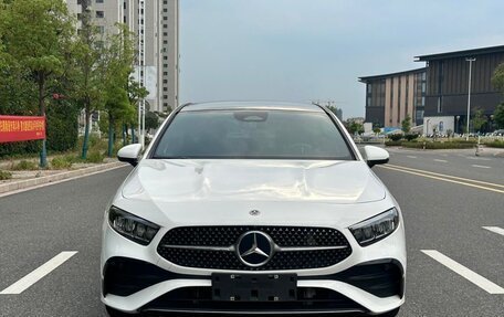 Mercedes-Benz A-Класс, 2023 год, 2 000 001 рублей, 2 фотография