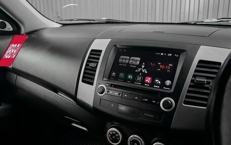 Mitsubishi Outlander III рестайлинг 3, 2005 год, 880 000 рублей, 13 фотография