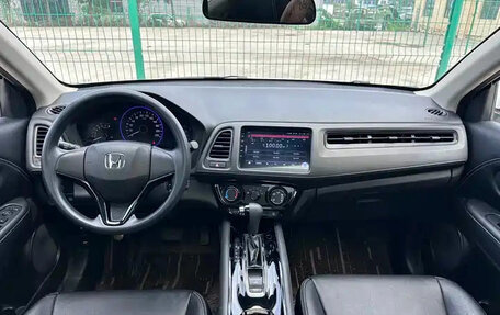 Honda Vezel, 2020 год, 1 560 000 рублей, 3 фотография