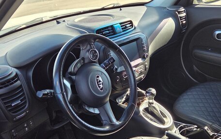 KIA Soul II рестайлинг, 2017 год, 1 490 000 рублей, 8 фотография