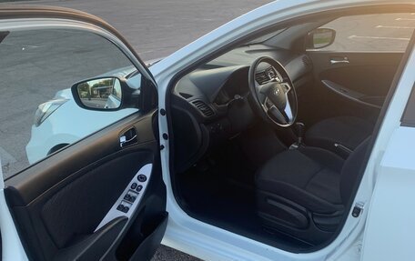 Hyundai Solaris II рестайлинг, 2012 год, 750 000 рублей, 5 фотография
