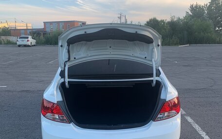 Hyundai Solaris II рестайлинг, 2012 год, 750 000 рублей, 9 фотография