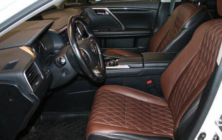Lexus RX IV рестайлинг, 2019 год, 4 500 000 рублей, 6 фотография