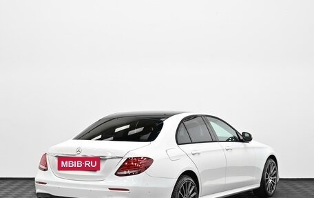 Mercedes-Benz E-Класс, 2016 год, 2 215 000 рублей, 4 фотография