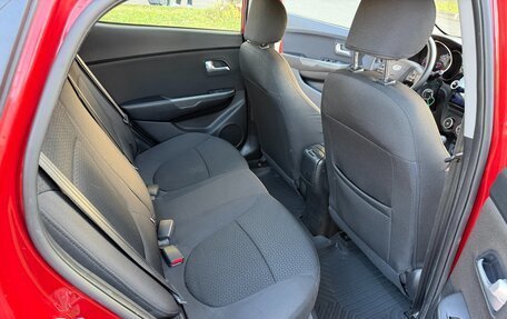 KIA Rio III рестайлинг, 2011 год, 650 000 рублей, 18 фотография