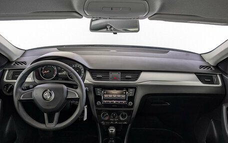 Skoda Rapid I, 2019 год, 1 349 000 рублей, 14 фотография