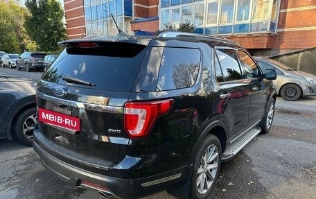 Ford Explorer VI, 2018 год, 2 900 000 рублей, 3 фотография