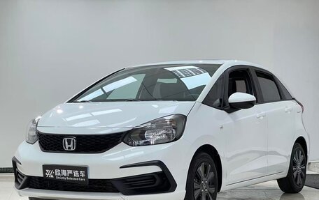 Honda Fit, 2023 год, 1 300 001 рублей, 1 фотография