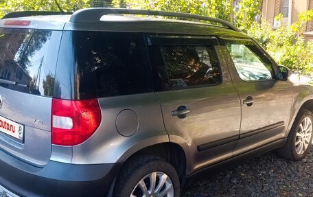 Skoda Yeti I рестайлинг, 2012 год, 695 000 рублей, 24 фотография