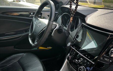 Hyundai Sonata VI, 2012 год, 950 000 рублей, 8 фотография