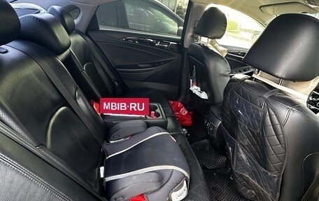 Hyundai Sonata VI, 2012 год, 950 000 рублей, 4 фотография