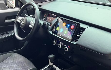 Honda Fit, 2023 год, 1 300 001 рублей, 12 фотография