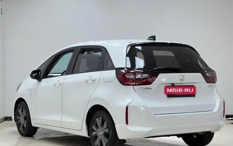 Honda Fit, 2023 год, 1 300 001 рублей, 6 фотография