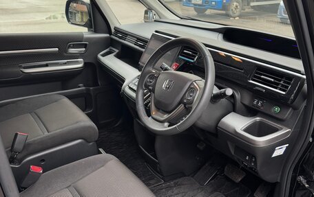 Honda Stepwgn IV, 2021 год, 2 650 000 рублей, 17 фотография