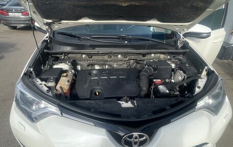 Toyota RAV4, 2017 год, 1 900 000 рублей, 7 фотография