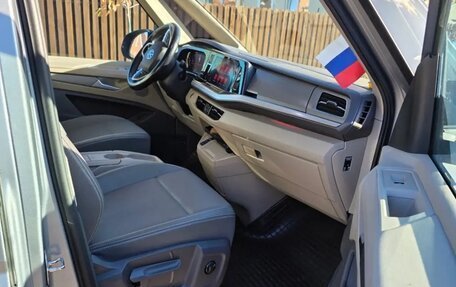 Volkswagen Multivan, 2022 год, 6 800 000 рублей, 7 фотография