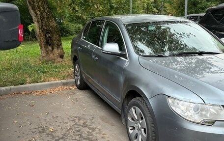 Skoda Superb III рестайлинг, 2010 год, 670 000 рублей, 3 фотография