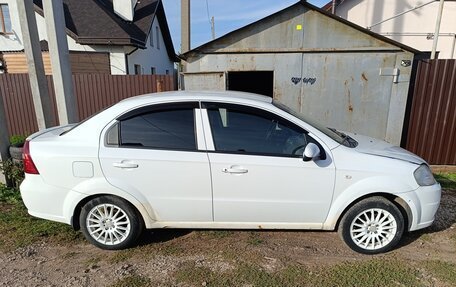 Chevrolet Aveo III, 2011 год, 280 000 рублей, 2 фотография