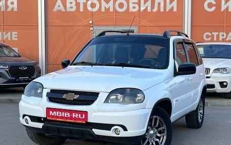 Chevrolet Niva I рестайлинг, 2017 год, 780 000 рублей, 1 фотография