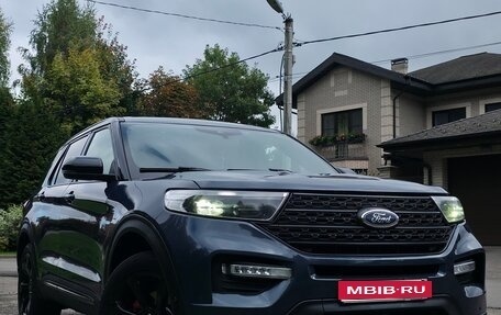 Ford Explorer VI, 2021 год, 3 950 000 рублей, 1 фотография