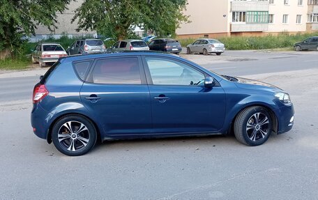 KIA cee'd I рестайлинг, 2011 год, 720 000 рублей, 2 фотография
