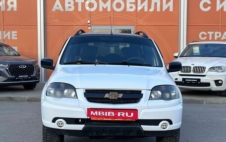 Chevrolet Niva I рестайлинг, 2017 год, 780 000 рублей, 2 фотография