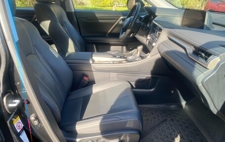 Lexus RX IV рестайлинг, 2017 год, 4 690 000 рублей, 13 фотография