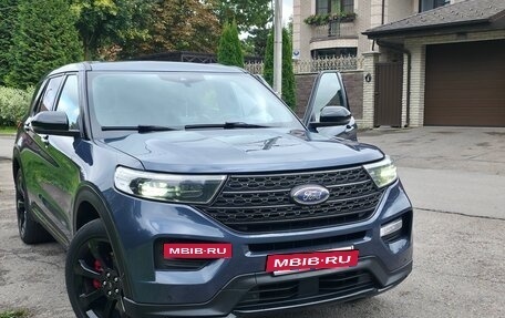 Ford Explorer VI, 2021 год, 3 950 000 рублей, 2 фотография