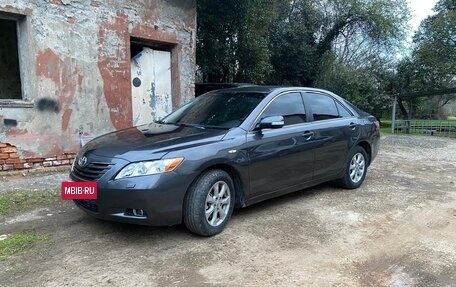 Toyota Camry, 2008 год, 860 000 рублей, 2 фотография