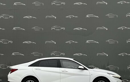 Hyundai Elantra, 2022 год, 2 237 400 рублей, 10 фотография