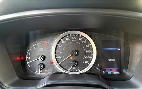 Toyota Corolla, 2021 год, 2 100 000 рублей, 11 фотография