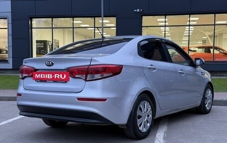 KIA Rio III рестайлинг, 2015 год, 975 000 рублей, 5 фотография