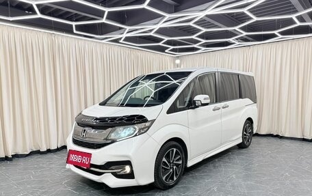 Honda Stepwgn IV, 2016 год, 1 749 000 рублей, 2 фотография
