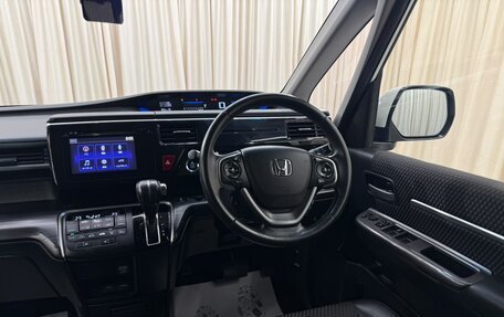 Honda Stepwgn IV, 2016 год, 1 749 000 рублей, 15 фотография
