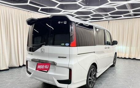 Honda Stepwgn IV, 2016 год, 1 749 000 рублей, 6 фотография